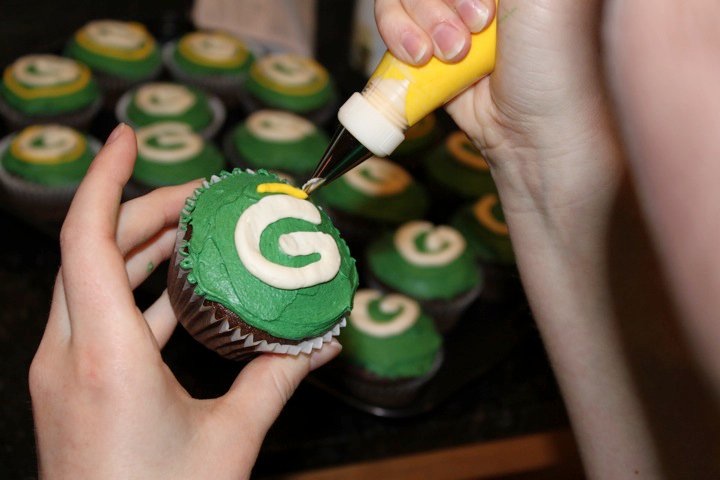 183388_564477500523_4046292_n